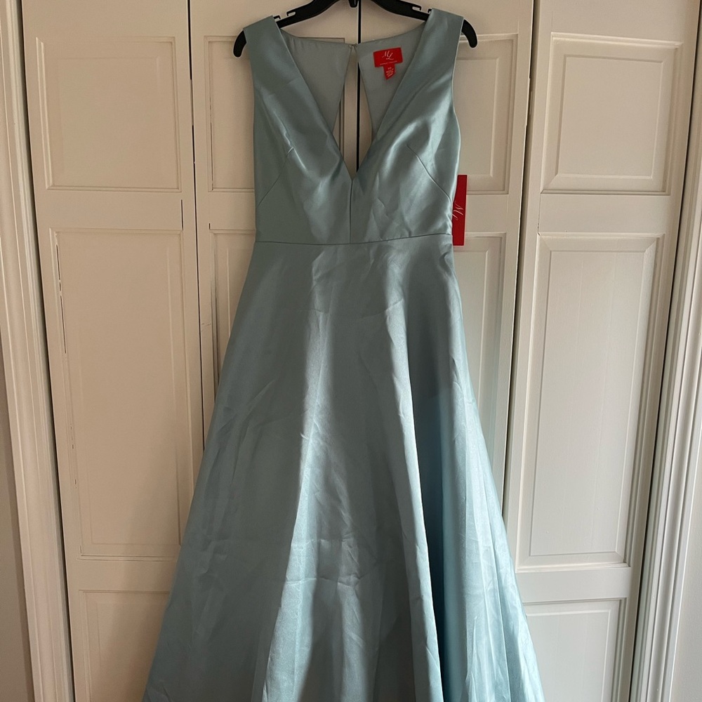 NWT Monique Lhuillier Formal Dress